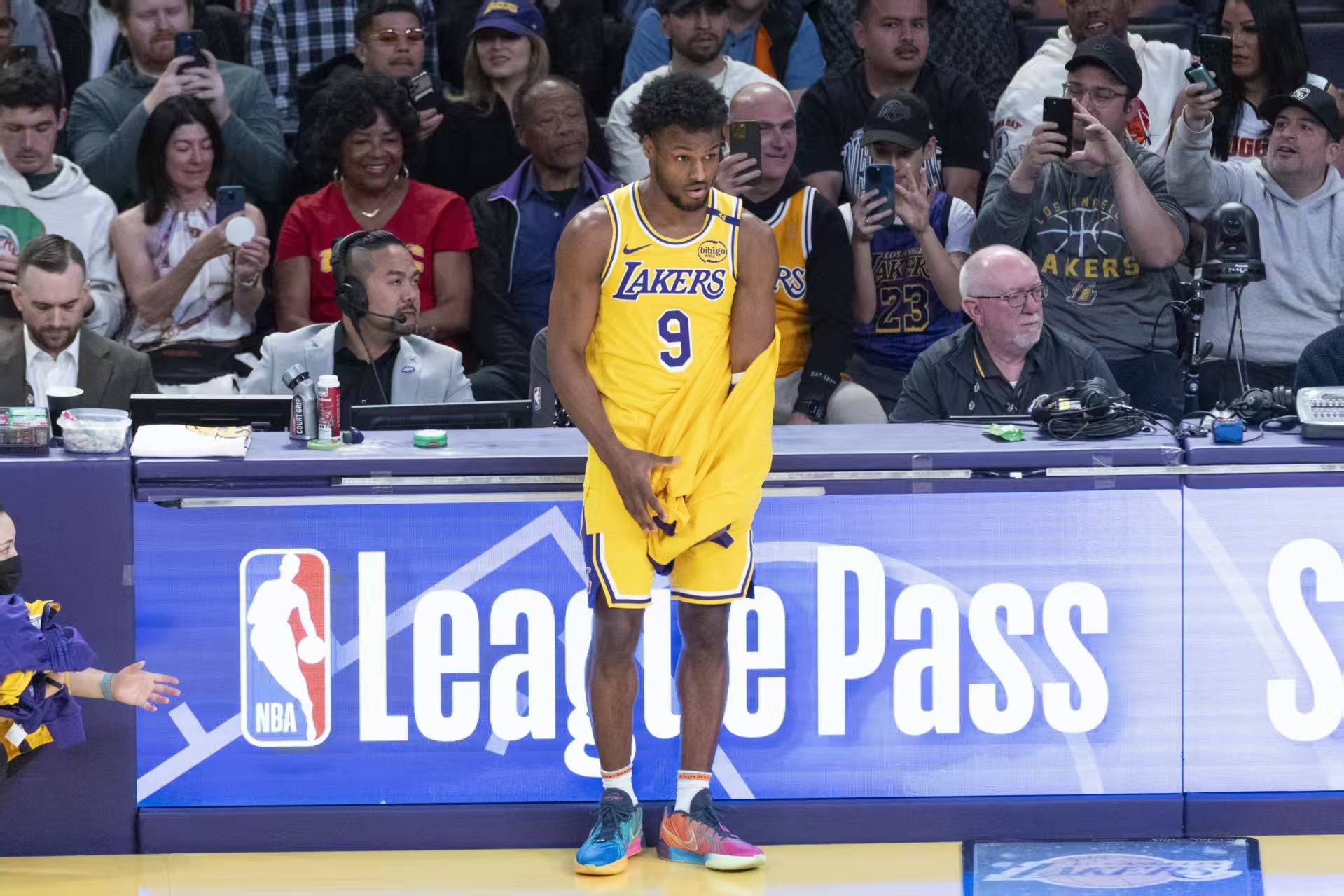 九游登录平台雄鹿王牌球员创赛季得分新高，媒体热捧，更多参加结果会员.