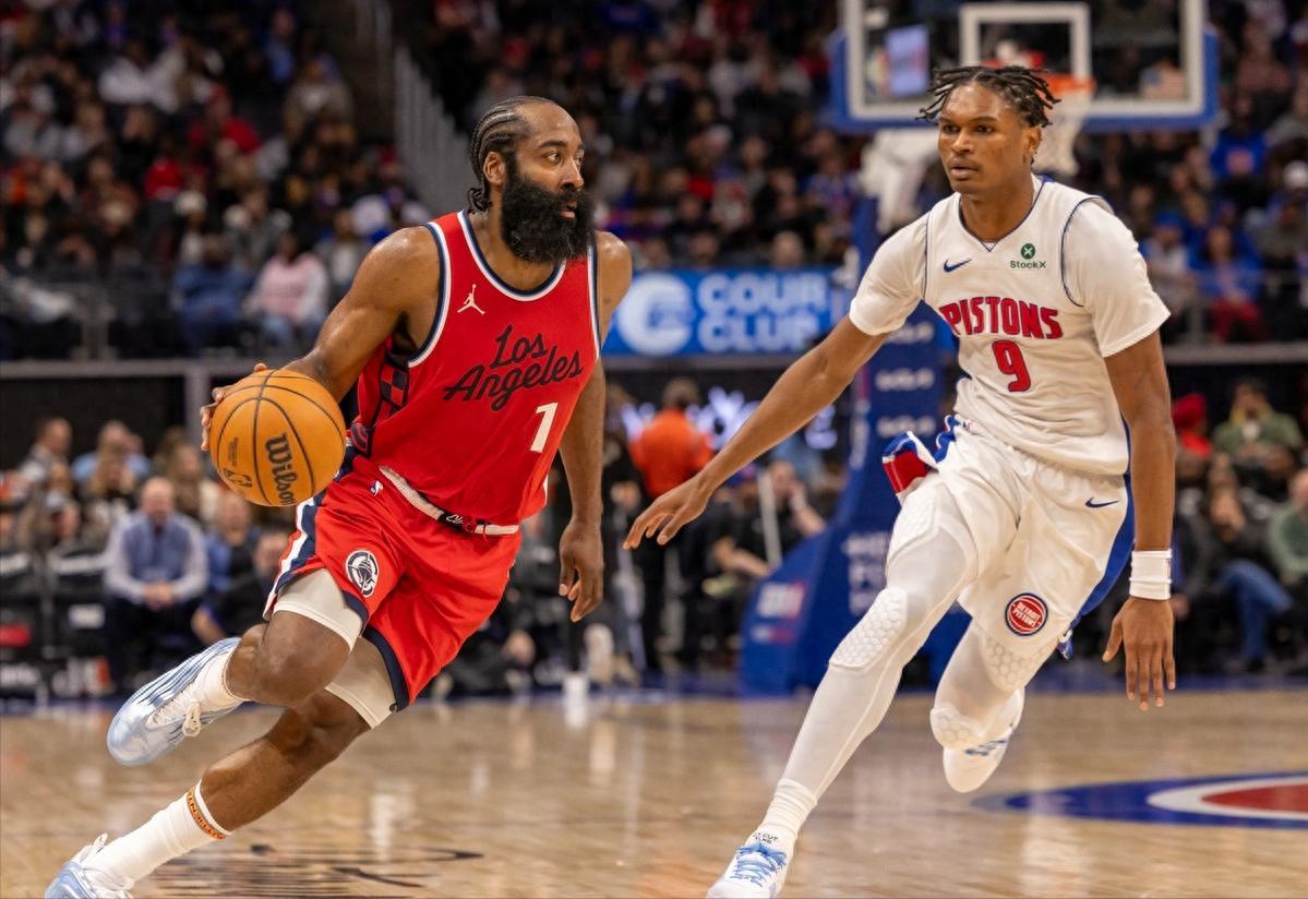 九游登录平台勇士核心球员伤退，球队未来走势成疑，为了标题通过.