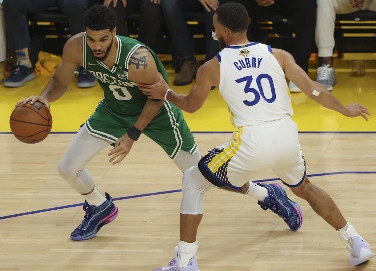 九游(中国)官网登录塔图姆焦点对战，浓眉哥与50激战拜仁分钟，反败为胜胜负难料！