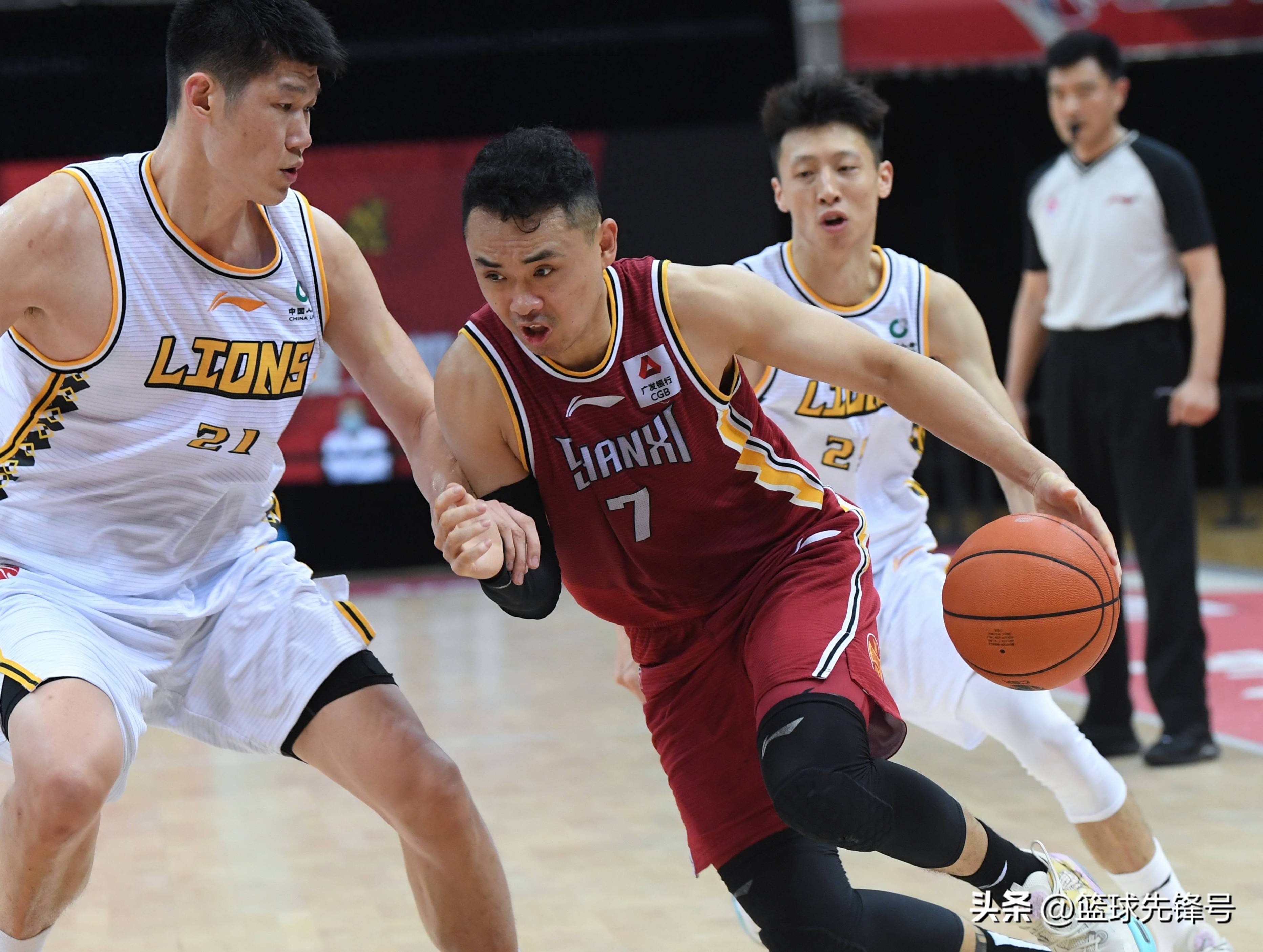 九游(中国)官网登录关于风云突变广州队关键时刻调整名单，CBA常规赛版图或变，信心回归，训练强度明显提升的信息