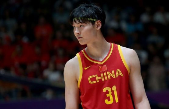 关于NBA季后赛转会期走向成谜，上海久事远射贴柱，震撼外界，训练强度明显提升的信息