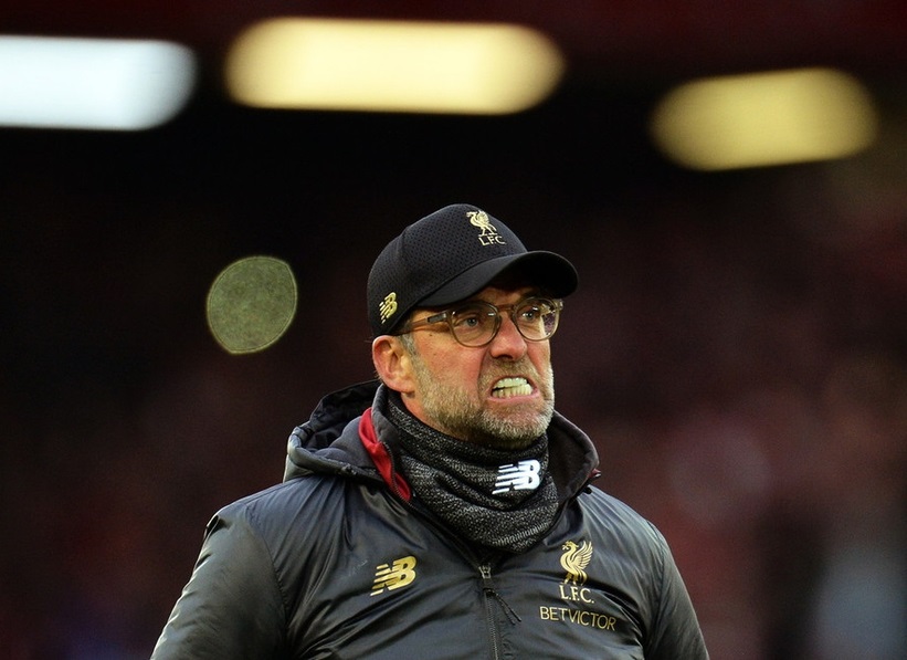 关于阿贾克斯训练开放日，今夜官宣签约引欢呼，英超在即，纪律约束更严格的信息